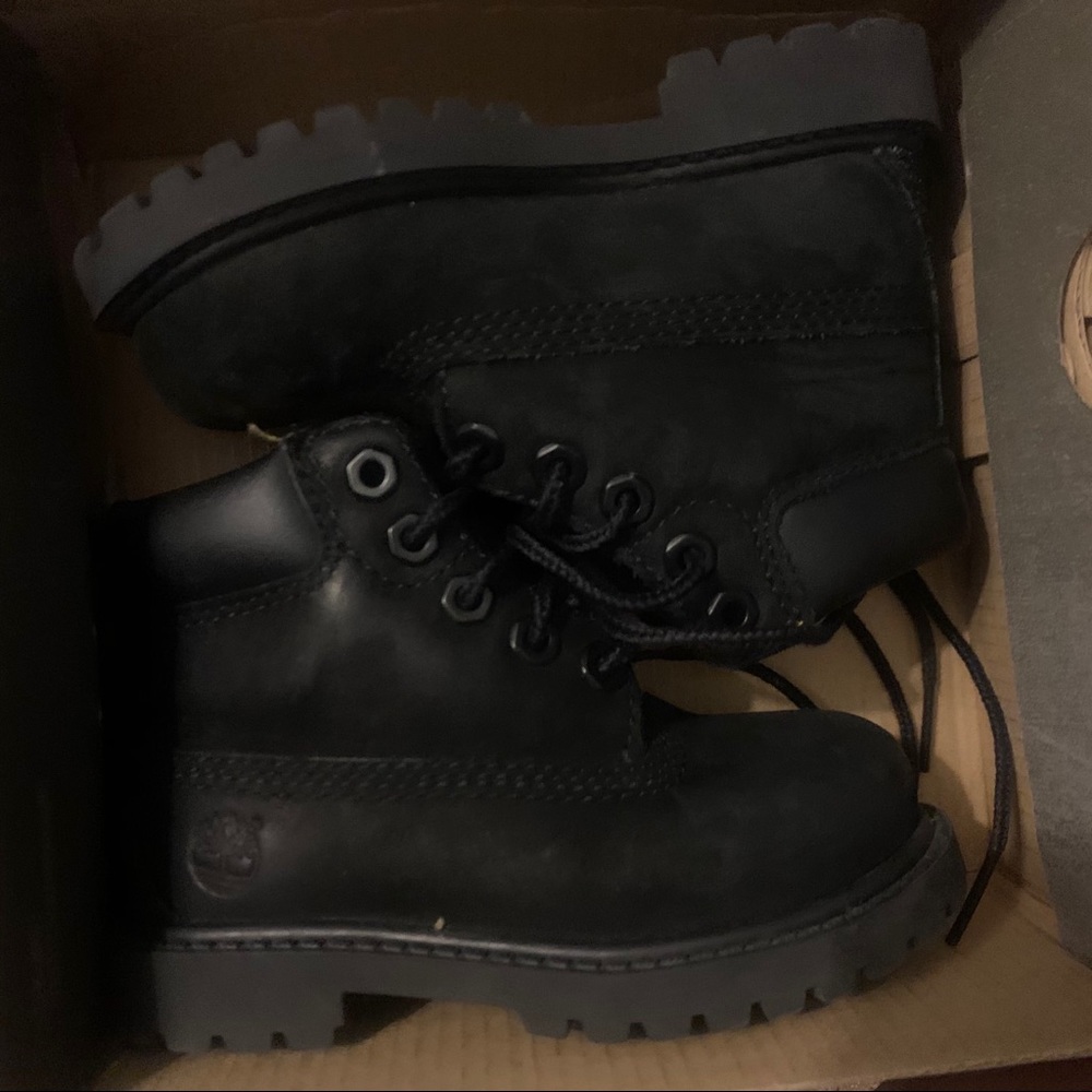 Timberland 6”waterproof boots SIZE 5 toddler